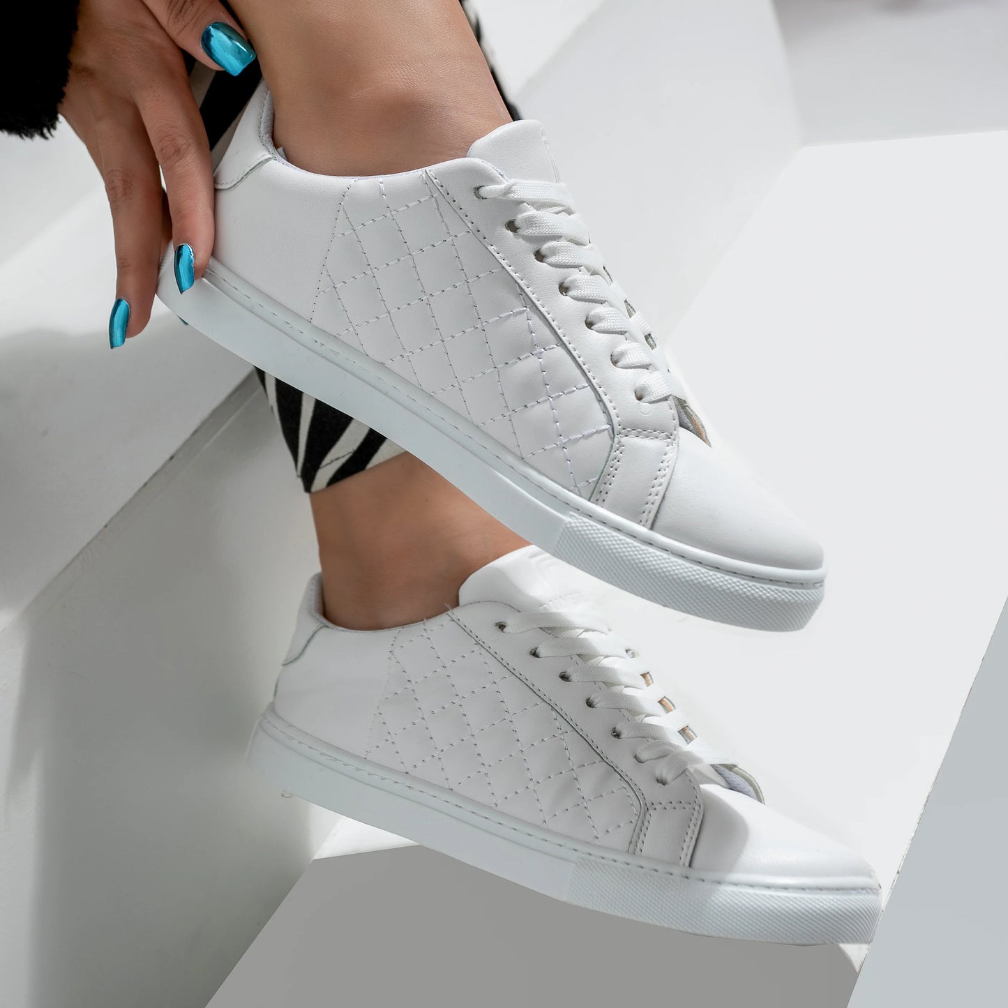 EmbellaFlex Elegance White Flat Sneaker