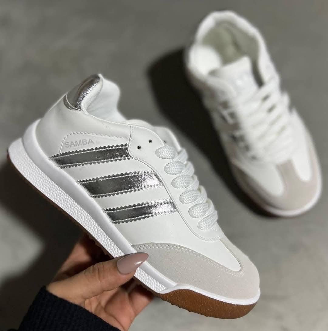 Retro Runner Sneakers - Silver