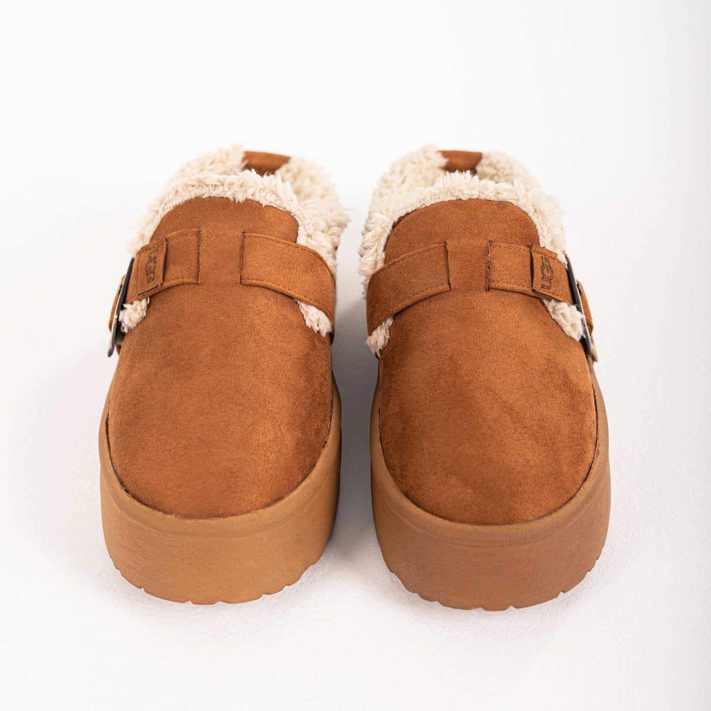 UGG LuxeClog Women's Slippers | Chestnut