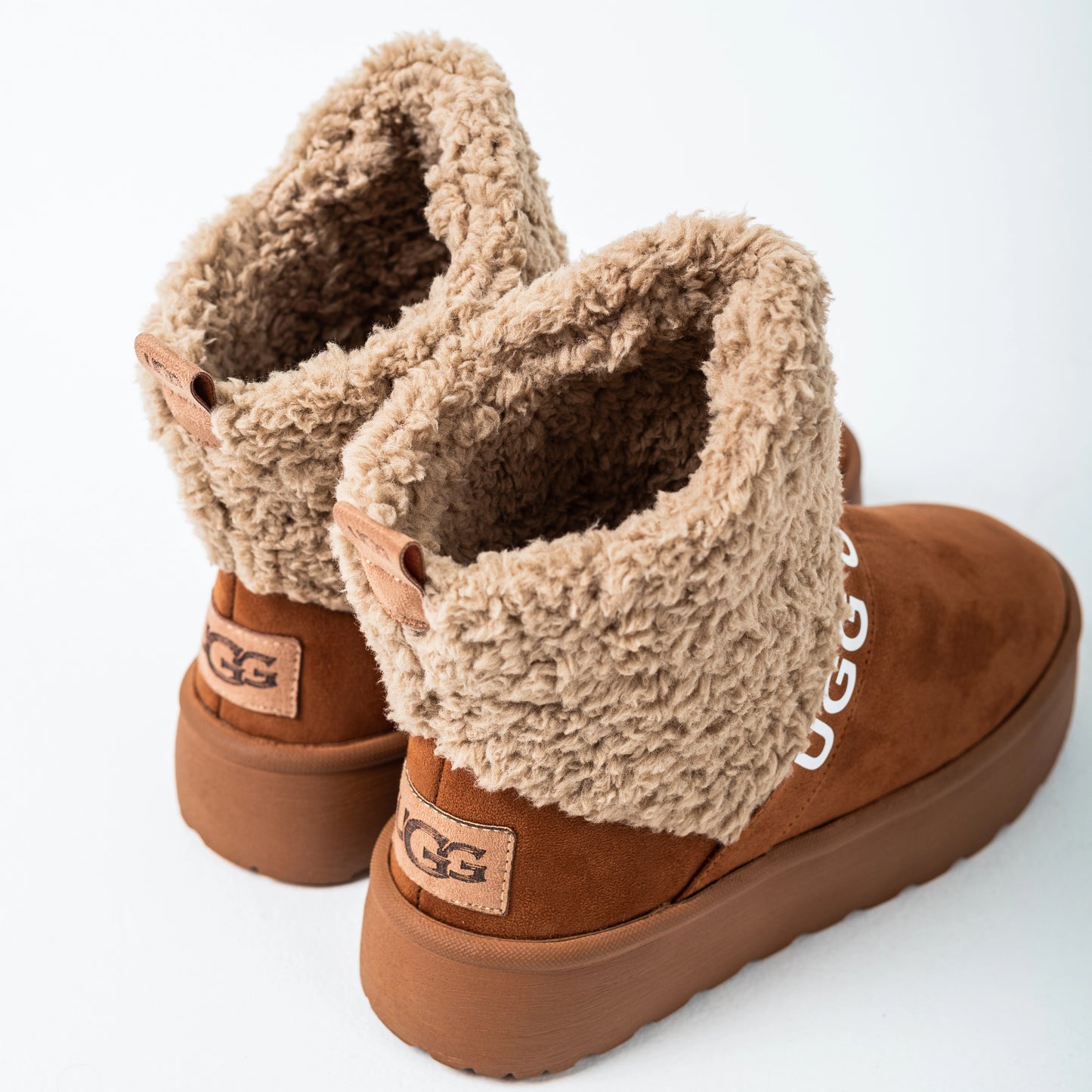Women's CozyCrest Ugg Boots | Chestnut