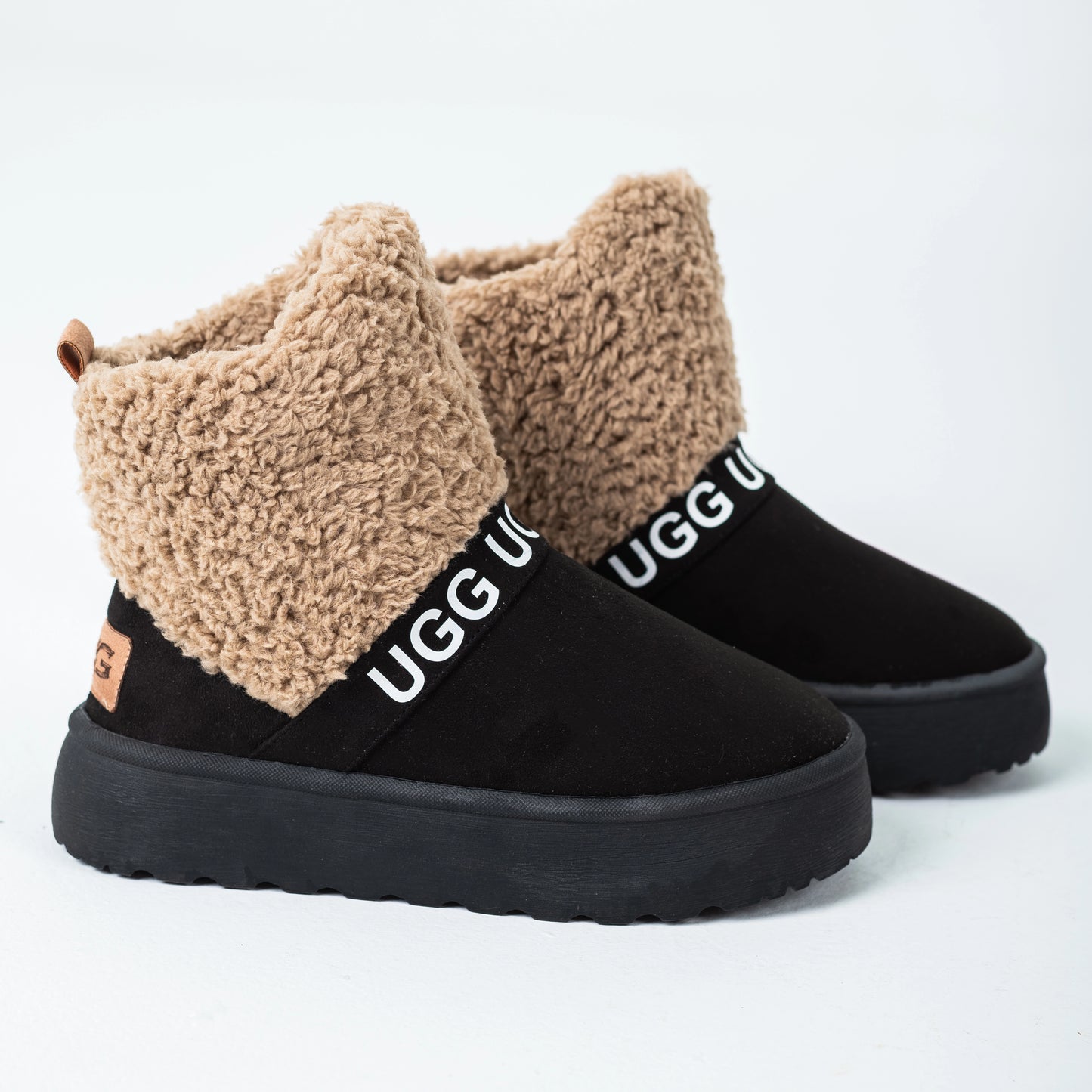 Women's CozyCrest Ugg Boots | Black