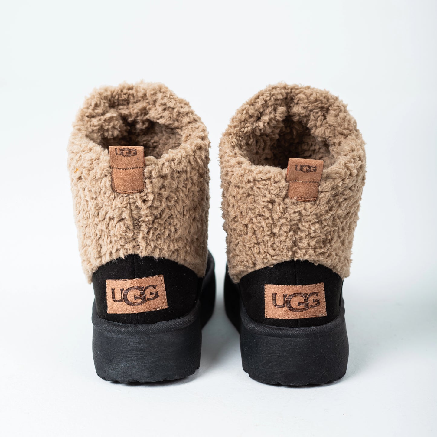 Women's CozyCrest Ugg Boots | Black