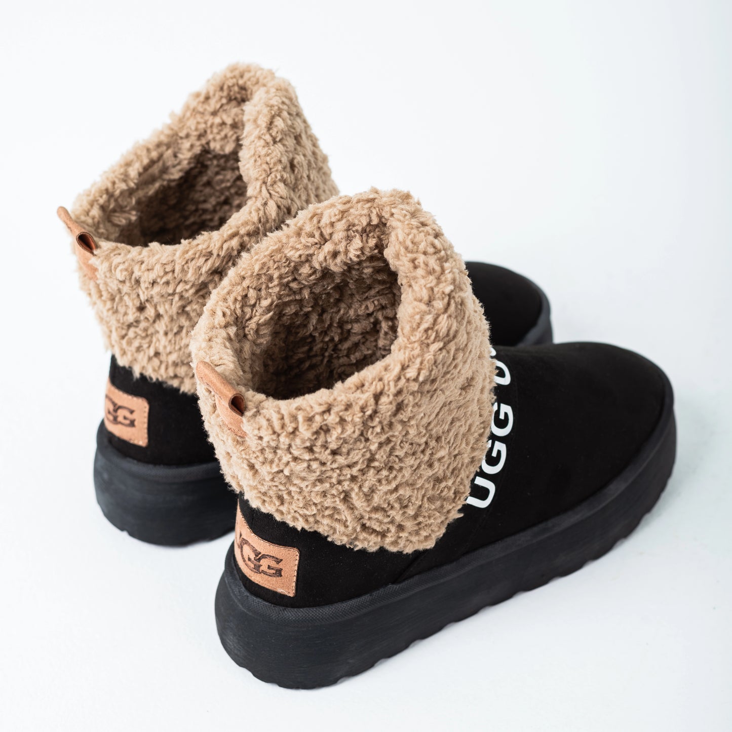 Women's CozyCrest Ugg Boots | Black