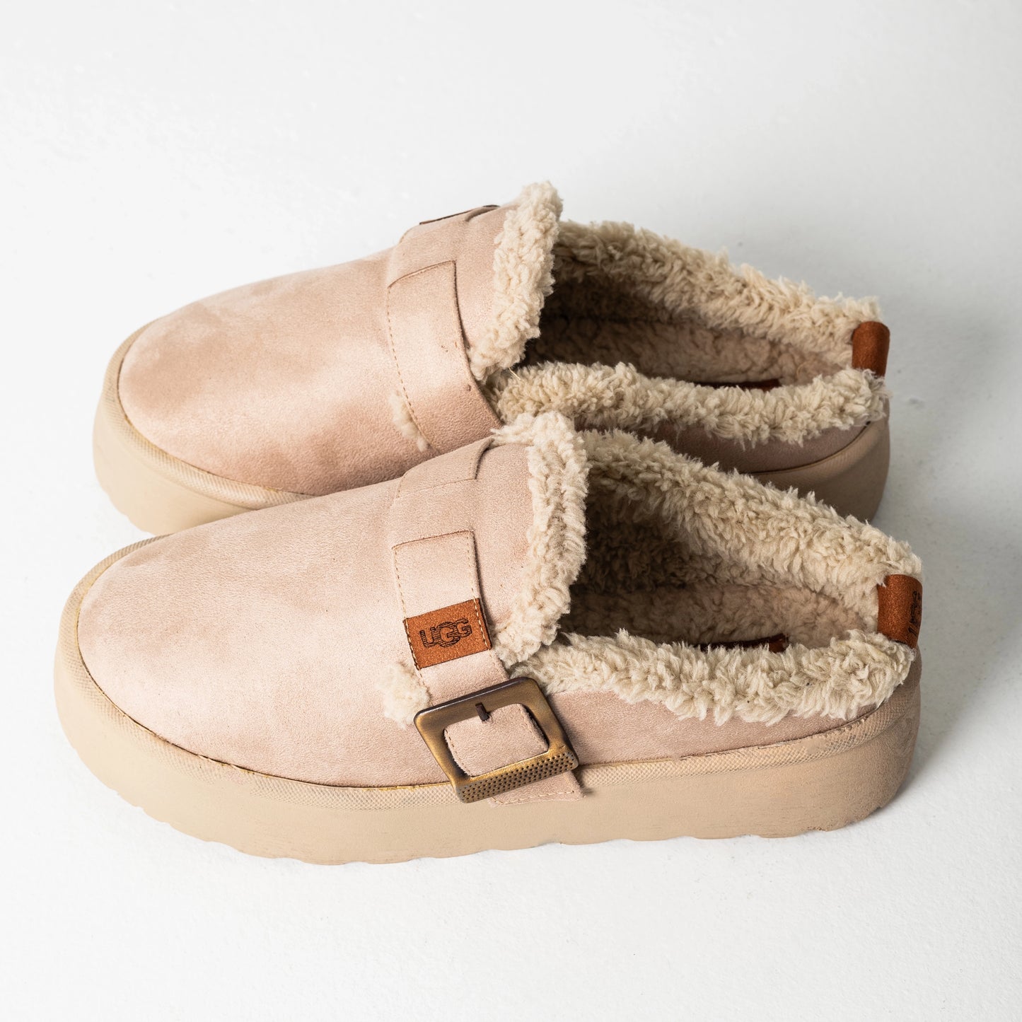UGG LuxeClog Women's Slippers | Off-white