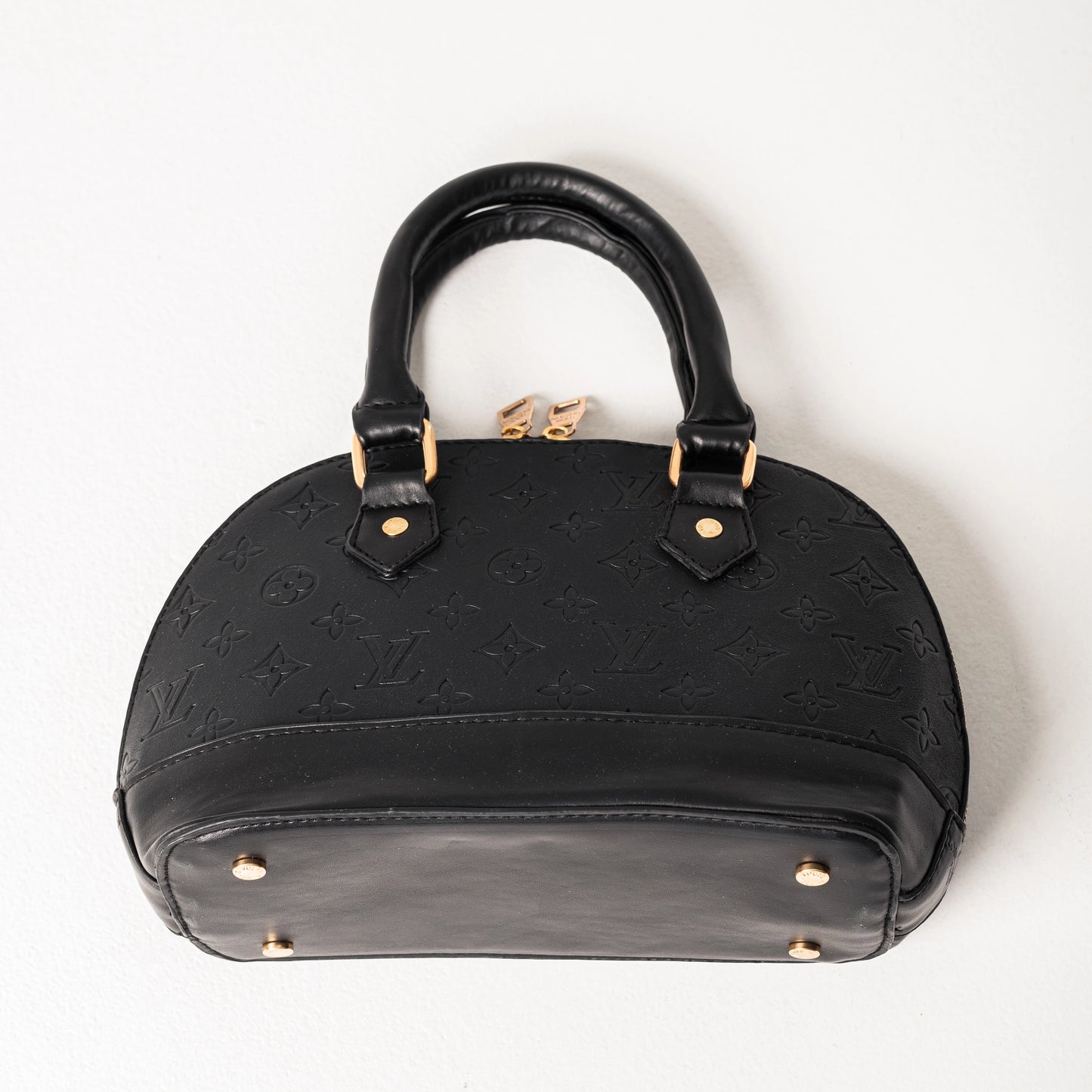 Louis Vuitton Alma BB Top Hand Bag | Black