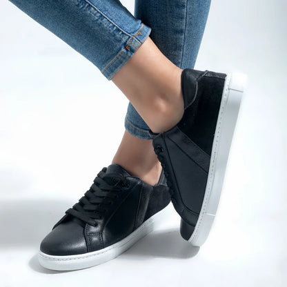 Glam Venture Vogue Sneakers | Black