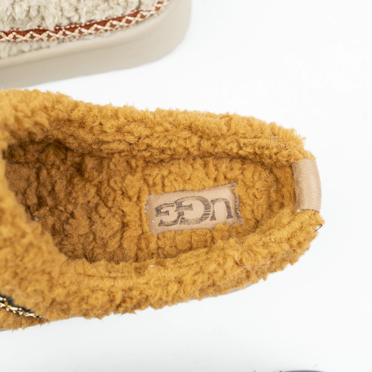 UGG Tazz Braid Slipper | Brown