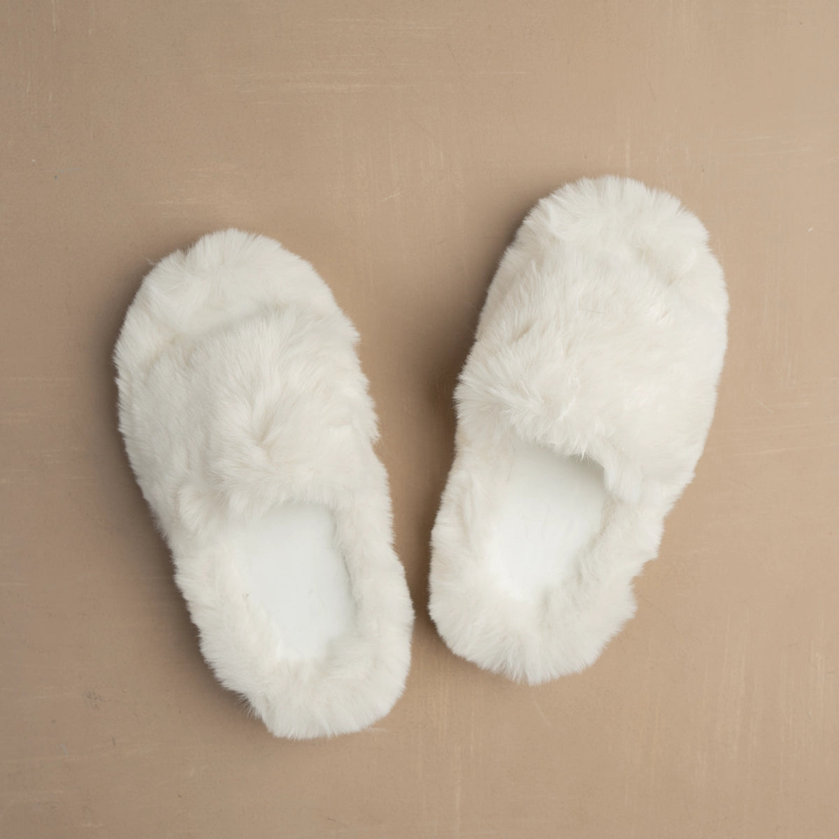 Fluffy Furry women's Slippers | White