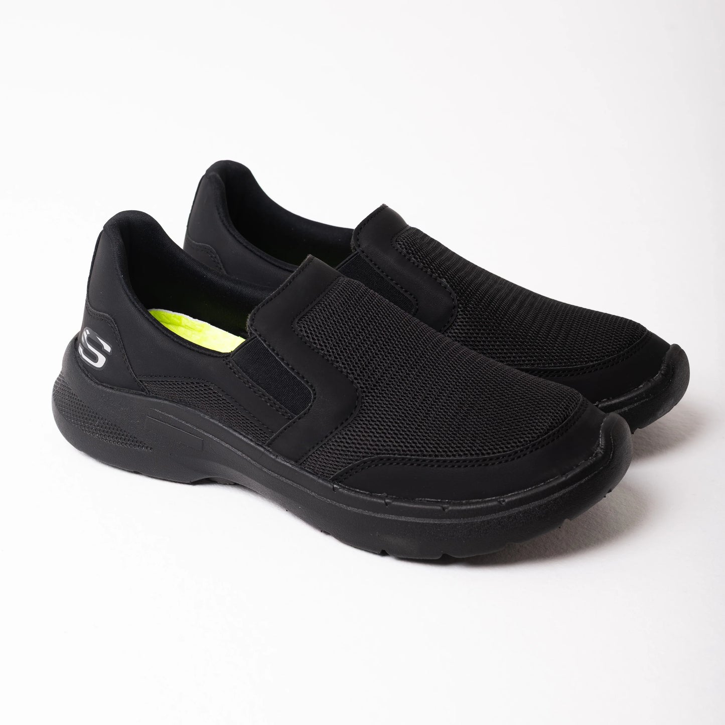 AirStride Slip-ins Skechers | Black